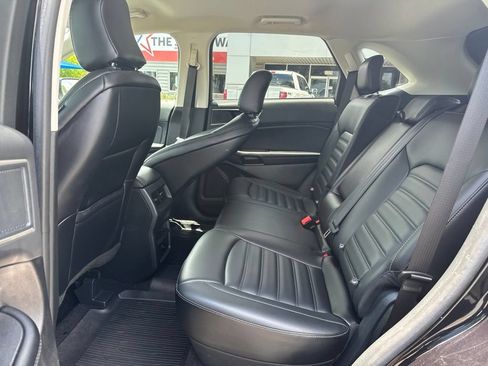 Certified 2024 Ford Edge SEL AWD/4WD image 19