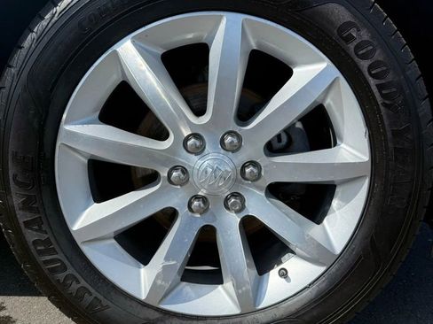 Used 2015 Buick Enclave Premium w/ Experience Buick Package image 8