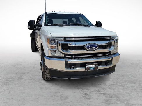 Used 2021 Ford F350 XLT AWD/4WD image 2