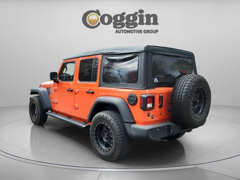 Used 2019 Jeep Wrangler Unlimited Sport S image 4