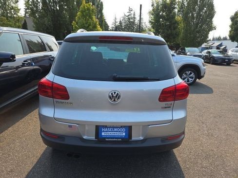 Used 2017 Volkswagen Tiguan Wolfsburg Edition AWD/4WD image 3