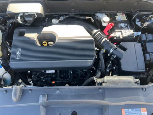 Used 2019 Lincoln Nautilus Select AWD/4WD image 21