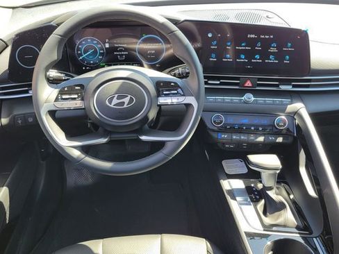New 2026 Hyundai Elantra Limited image 6