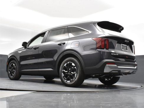 New 2026 Kia Sorento S w/ S Panoramic Sunroof Package image 12