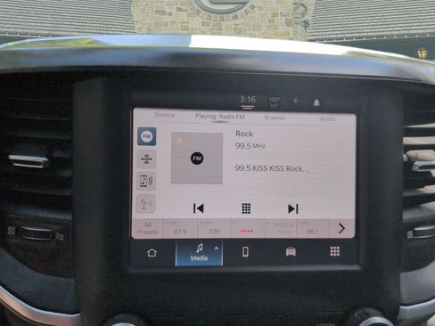 Used 2023 RAM 1500 Big Horn AWD/4WD image 11
