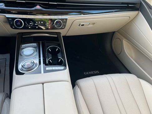 Used 2021 Genesis G80 2.5T AWD/4WD image 32