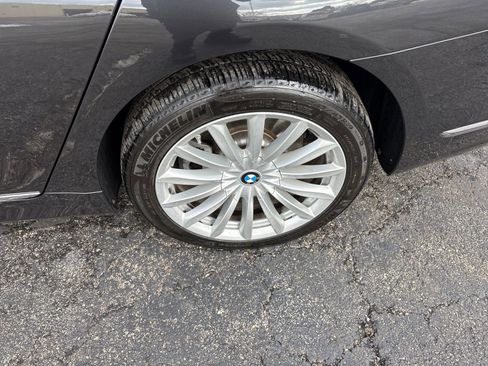 Used 2021 BMW 745e xDrive w/ Luxury Rear Seating Package image 31