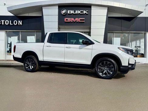 Used 2025 Honda Ridgeline Sport image 1