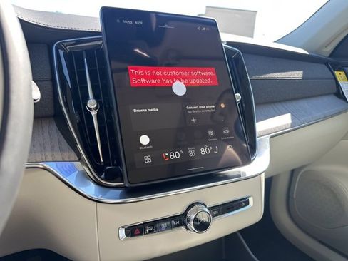 New 2026 Volvo XC90 T8 Ultra w/ Protection Package image 15