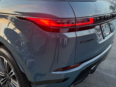 Used 2024 Land Rover Range Rover Evoque Dynamic SE image 24