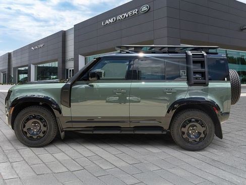 New 2026 Land Rover Defender 110 Trophy Edition AWD/4WD image 2
