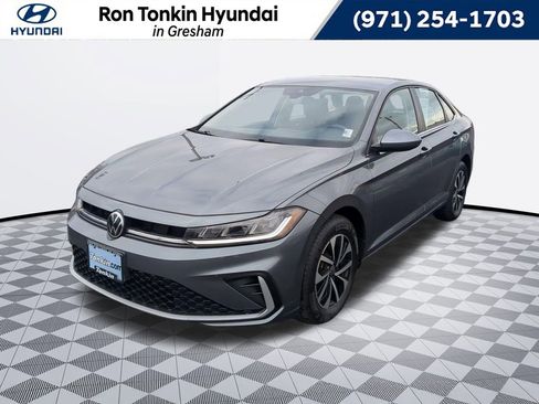 Used 2025 Volkswagen Jetta S image 1