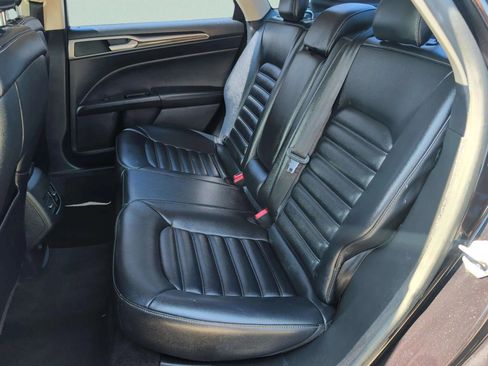 Used 2019 Ford Fusion SEL FWD image 27
