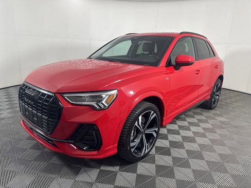 Used 2024 Audi Q3 2.0T Premium Plus image 3