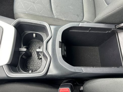 Certified 2025 Toyota RAV4 XLE image 34