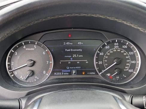 Used 2019 INFINITI QX50 Luxe w/ Navigation Package FWD image 14