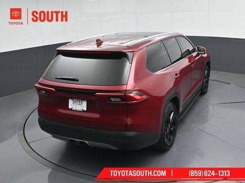 Used 2024 Toyota Grand Highlander AWD image 53