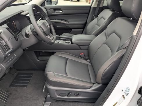 New 2026 Nissan Pathfinder SL AWD/4WD image 13