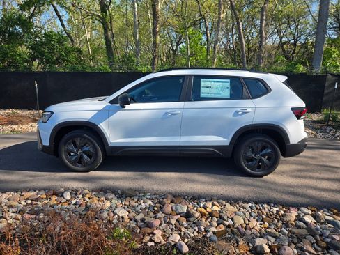 New 2026 Volkswagen Taos S FWD image 2