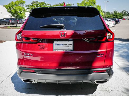 Used 2024 Honda CR-V Sport Touring image 9