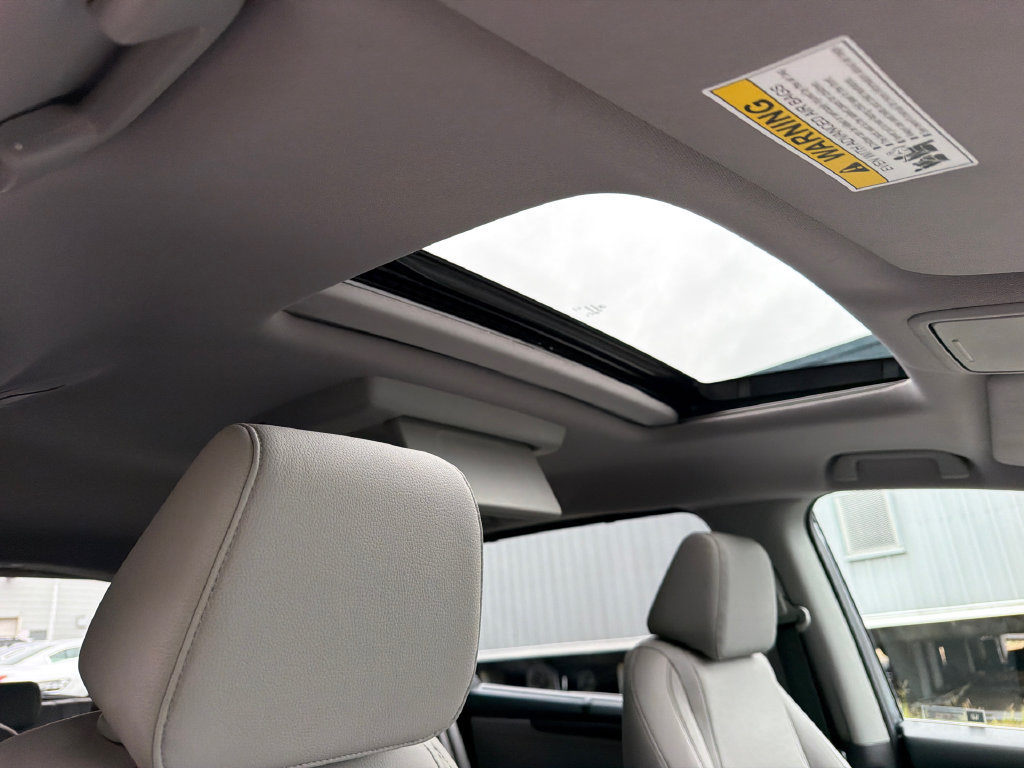 Used 2018 Honda Odyssey Touring image 11