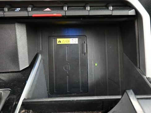 Used 2023 Toyota Tundra Platinum image 28