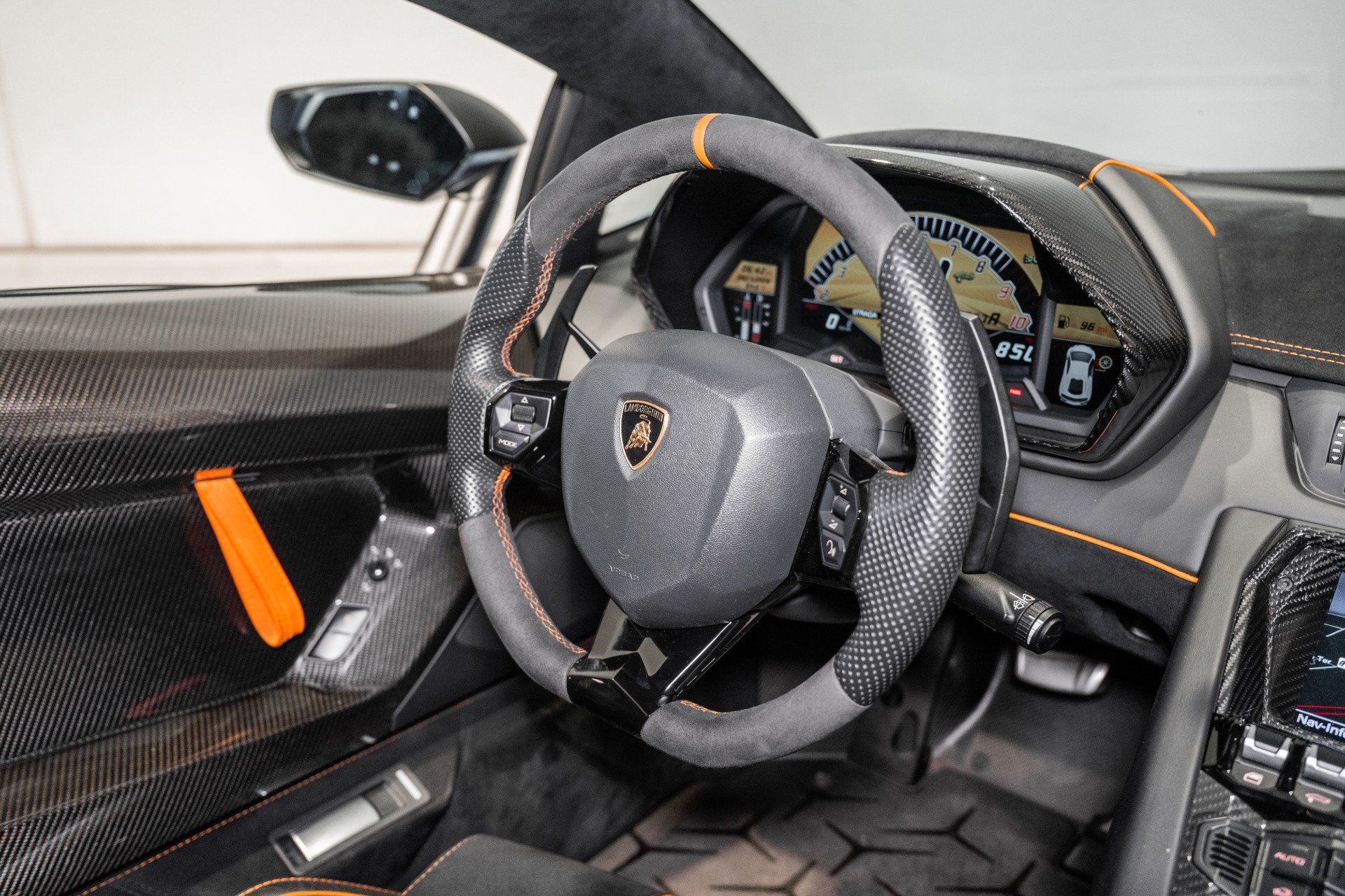 Used 2017 Lamborghini Aventador LP 750-4 AWD/4WD image 33