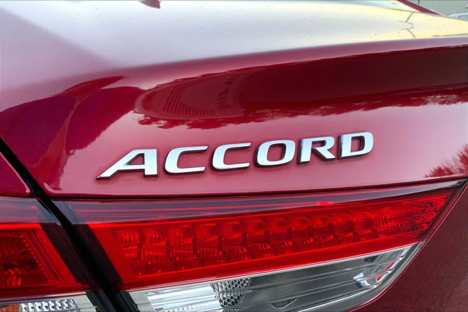 Used 2019 Honda Accord LX image 10