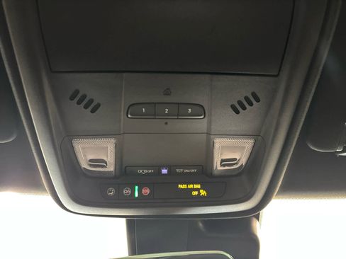 Used 2023 Cadillac XT4 Luxury w/ Driver Awareness Package image 28