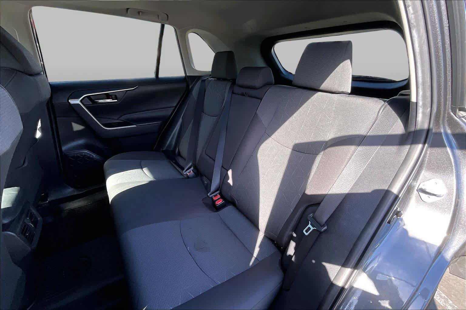 Certified 2022 Toyota RAV4 XLE w/ Convenience Package FWD image 20
