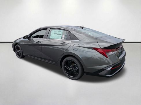 New 2026 Hyundai Elantra SEL Sport Premium FWD image 6