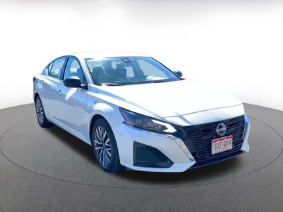 Used 2025 Nissan Altima 2.5 SV