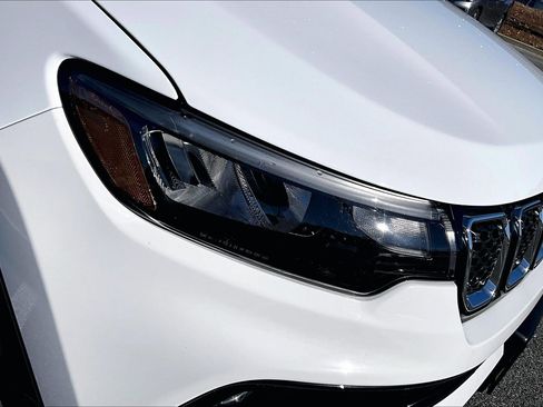 Used 2024 Jeep Compass Limited image 35