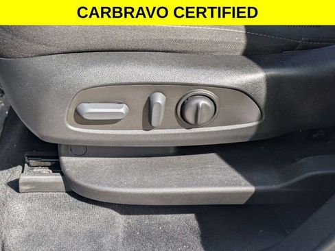 Certified 2023 Chevrolet Traverse LT FWD image 12