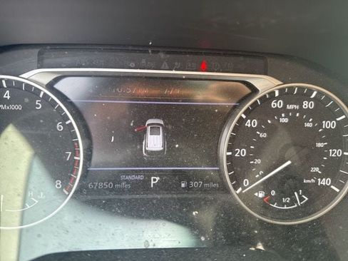 Certified 2022 Nissan Pathfinder SV w/ Cargo Package FWD image 4
