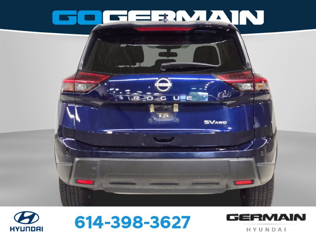Used 2024 Nissan Rogue SV AWD/4WD image 9