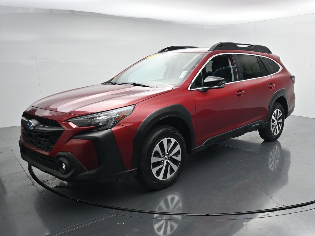 Used 2024 Subaru Outback Premium AWD/4WD image 4