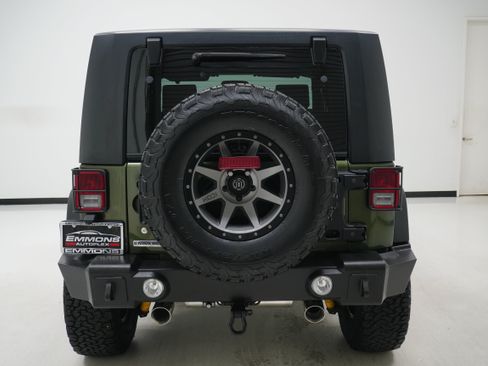 Used 2009 Jeep Wrangler Rubicon w/ Dual Top Group AWD/4WD image 5