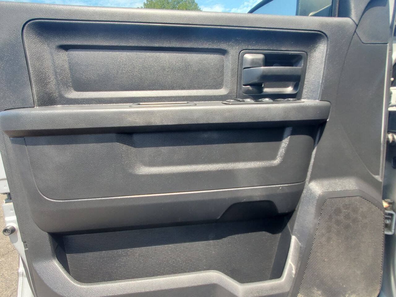 Used 2015 RAM 1500 Express AWD/4WD image 20