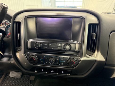 Used 2015 Chevrolet Silverado 2500 LT w/ LT Convenience Package image 18