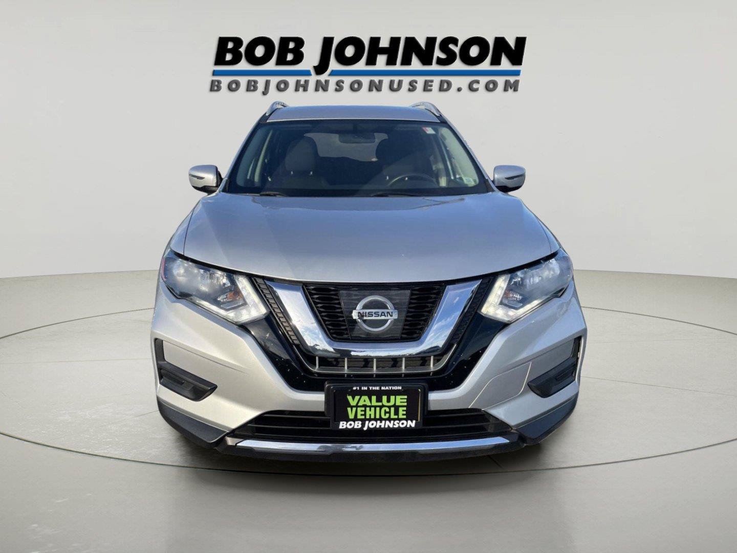 Used 2017 Nissan Rogue SV AWD/4WD image 3