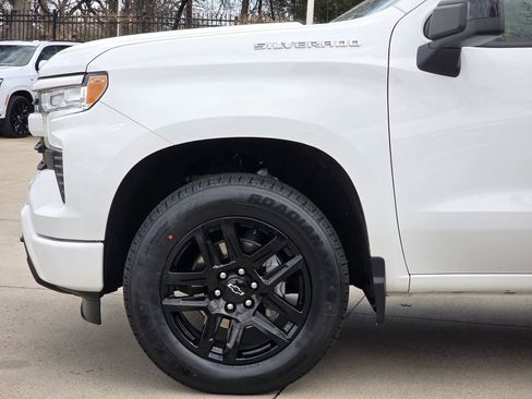 Used 2024 Chevrolet Silverado 1500 RST w/ Convenience Package II AWD/4WD image 5