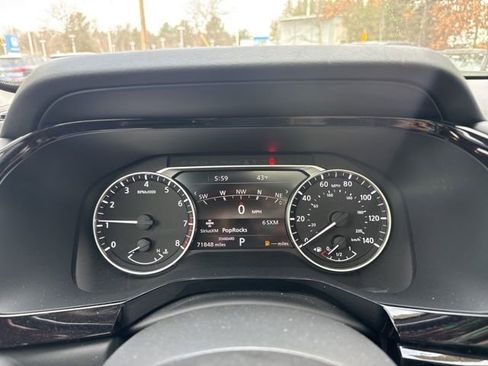 Used 2022 Nissan Pathfinder SL w/ SL Premium Package image 3