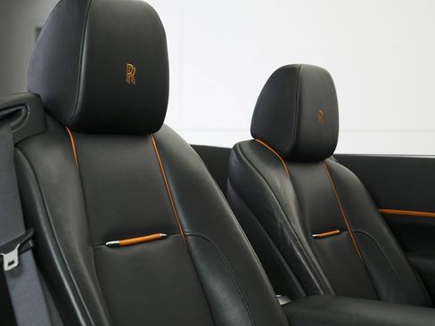 Used 2020 Rolls-Royce Dawn image 62