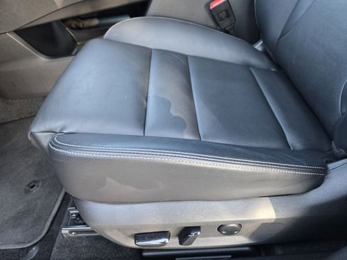 Used 2025 Nissan Rogue SL image 21