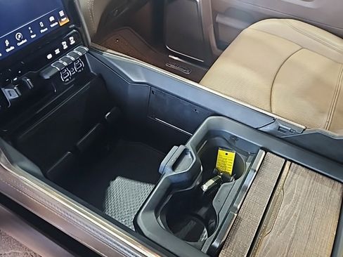 Used 2024 RAM 3500 Limited image 31