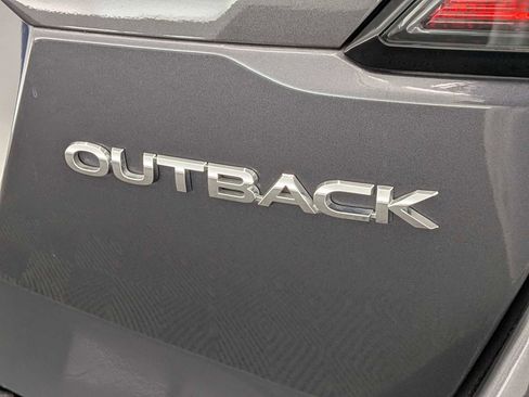 Used 2023 Subaru Outback Premium AWD/4WD image 7