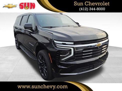 Certified 2025 Chevrolet Suburban LS AWD/4WD image 1