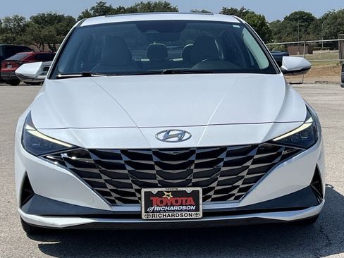 Used 2021 Hyundai Elantra Limited FWD image 7