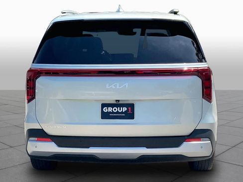 Certified 2025 Kia Carnival EX FWD image 5